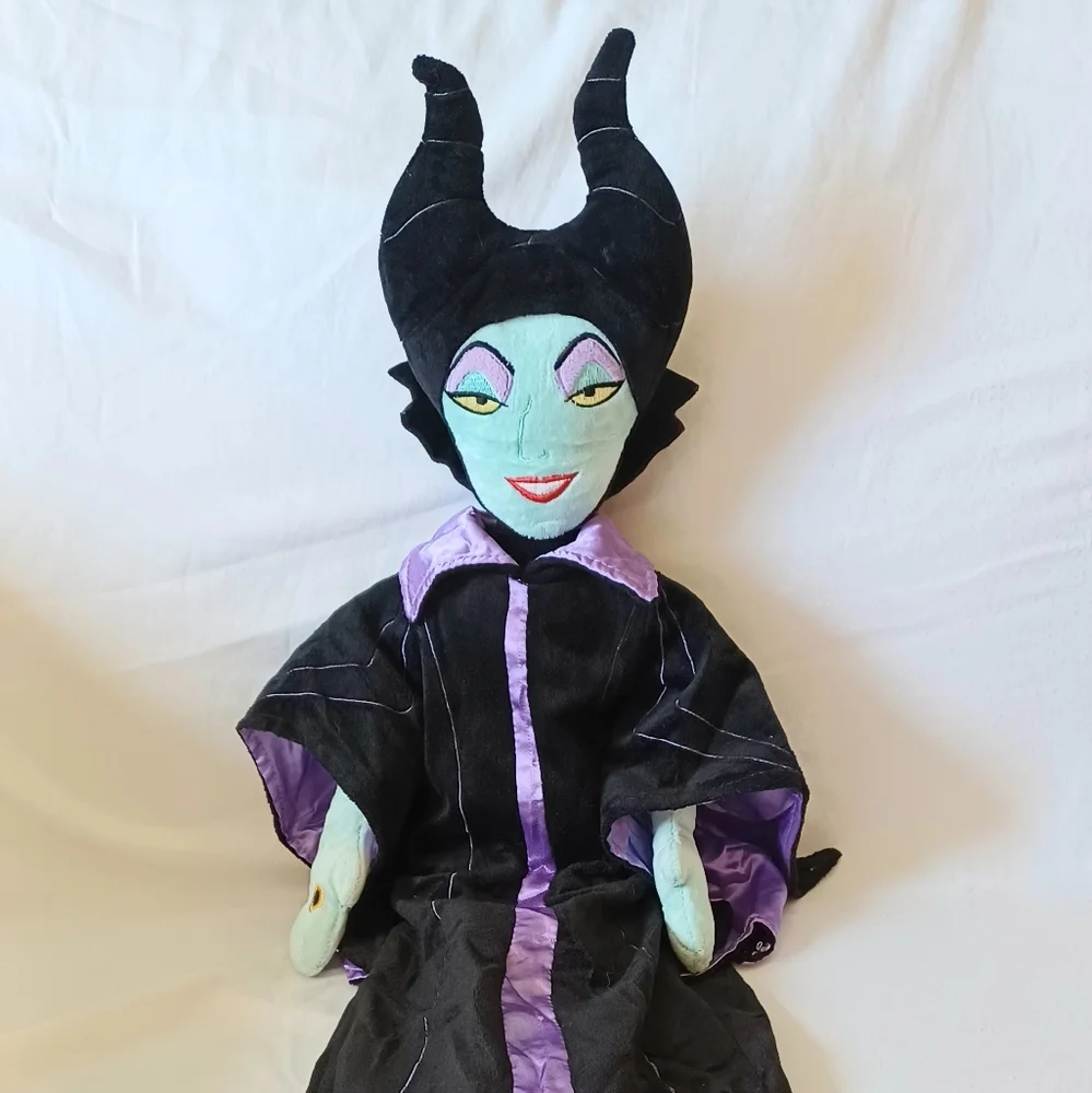 🌺 Maleficent Villain Plush Doll 20
